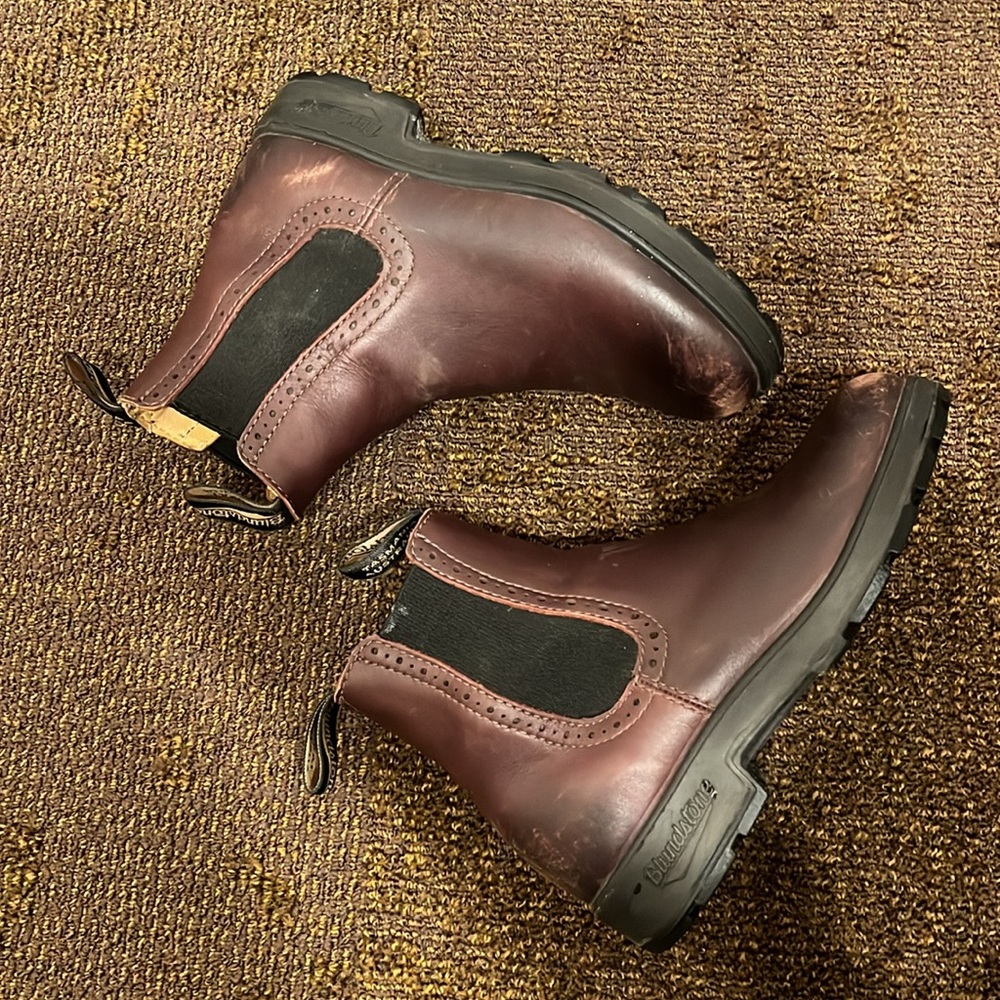 Burgundy Blundstone’s Womens (Shiraz Leather High Top)
